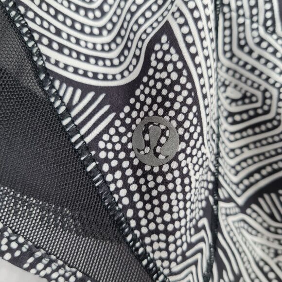 Lululemon Hotty Hot Shorts Womens 8 Black White Lined 2" Regular Gym Running - Picture 9 of 16